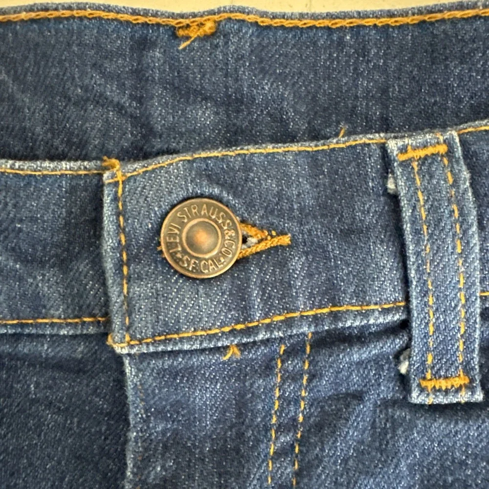 Vintage Levis Movin On Jeans Womens 26x28‎ Bootcut Talon Zipper Rare Dark Denim
